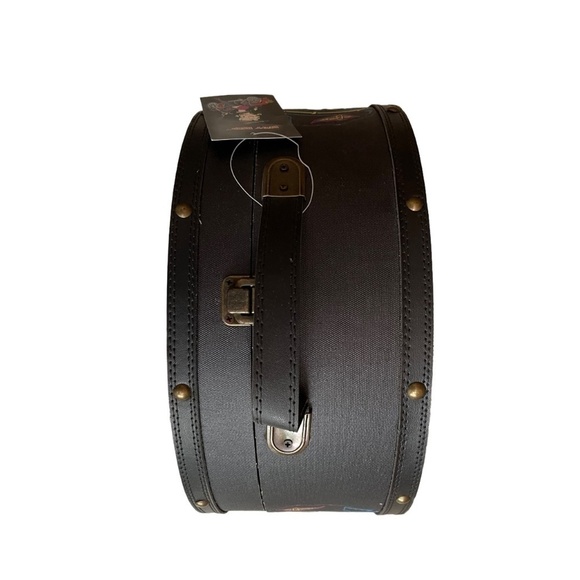 Betty Boop SS Sarna Motorcycle Purse - Picture 4 of 9